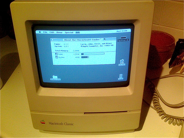 Apple classic computer